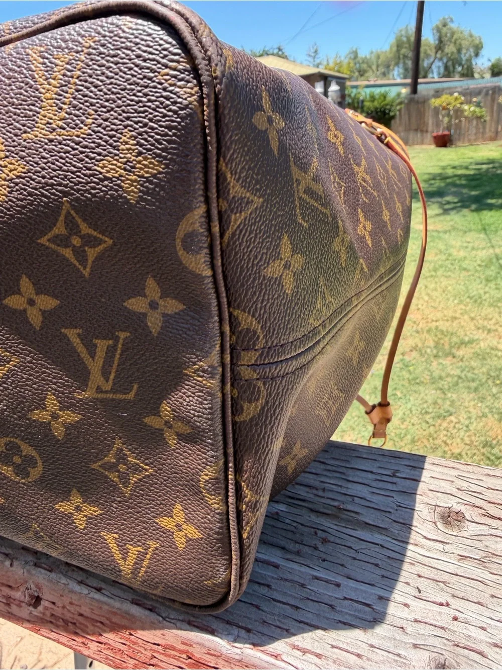 Louis Vuitton Monogram Neverfull GM pivoine